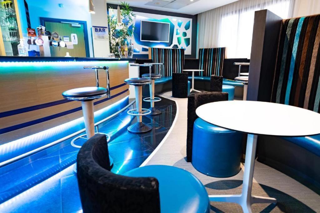 Eiffel Citea Access Dayroom Espace Paris Sans Nuitee Et Chambre Partagee Chatillon Nuitee -- Repos Journee Ou Espace Travail 8-19H Proche Tour Eiffel Ou Usage Bureau A L'Heure En Journee -- Nuitee Chatillon Avenue París Exterior foto